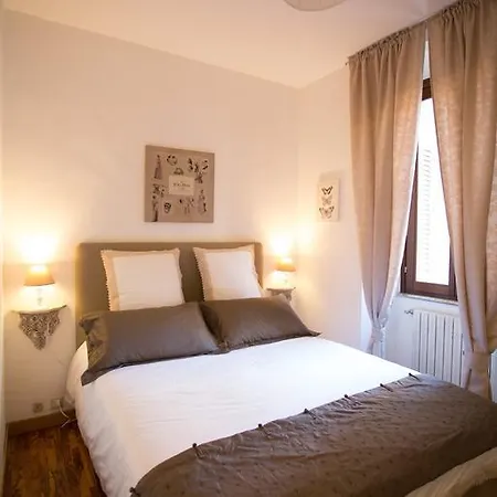 Il Palazzetto Di Via Vittoria Apartment Rome